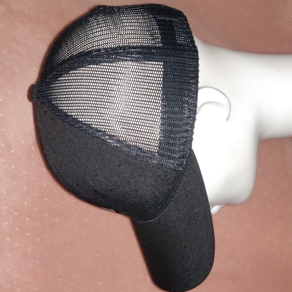 Volcom adjustable snapback hat/cap - Picture 4 of 6